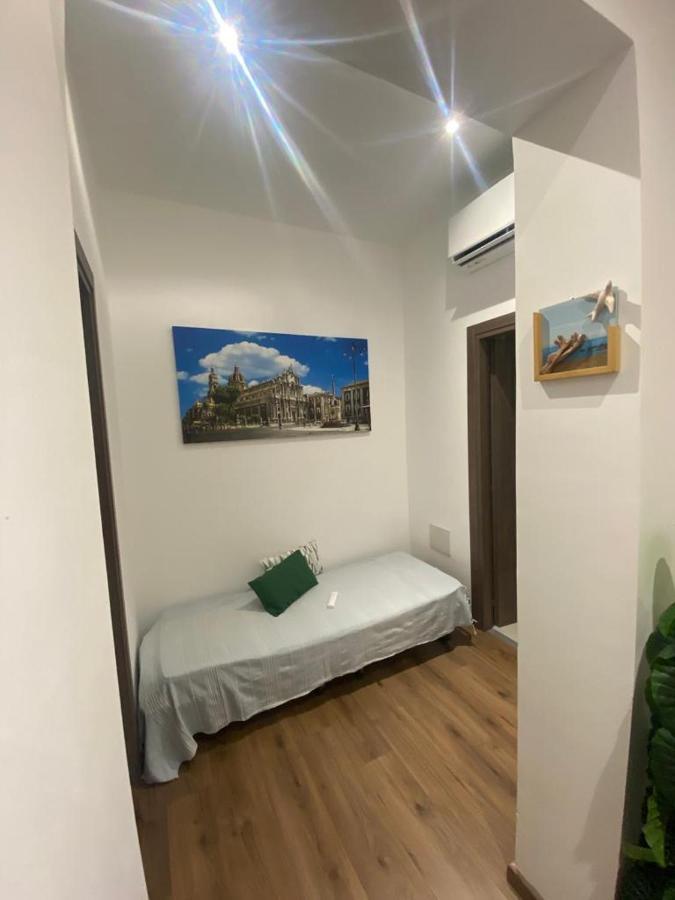 Appartement La Dimora Di Ignazio à Catane Extérieur photo